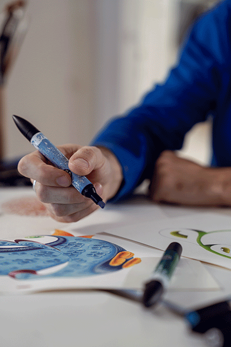 Apprendre à observer, retranscrire la réalité, développer la liberté d’expression tout en acquérant des connaissances techniques de dessin et de couleurs.